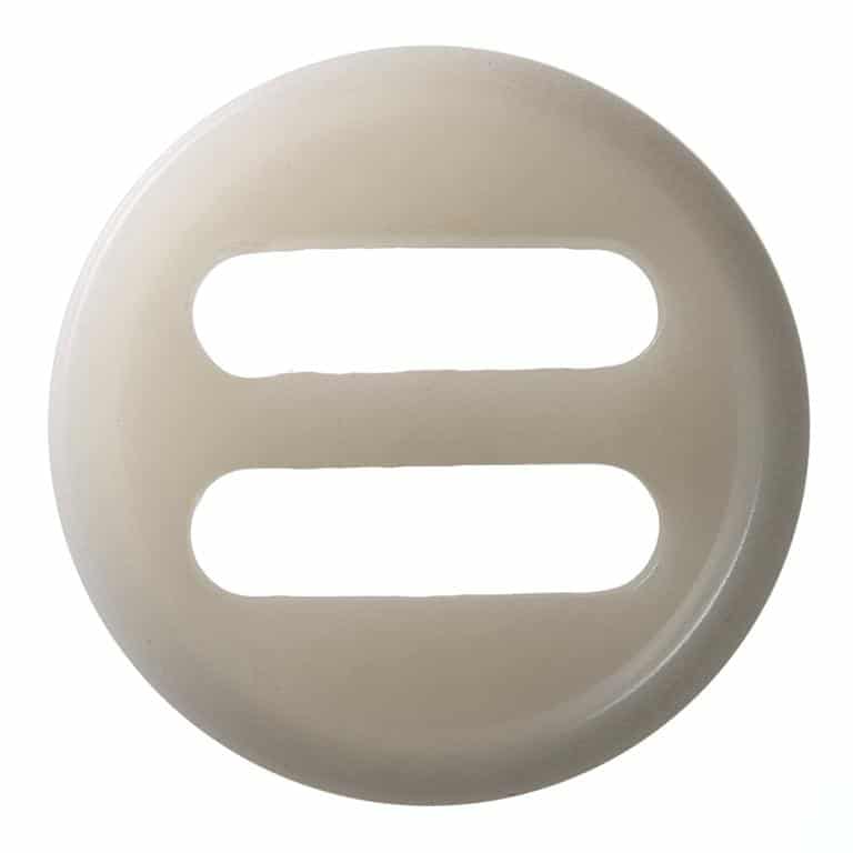 E842